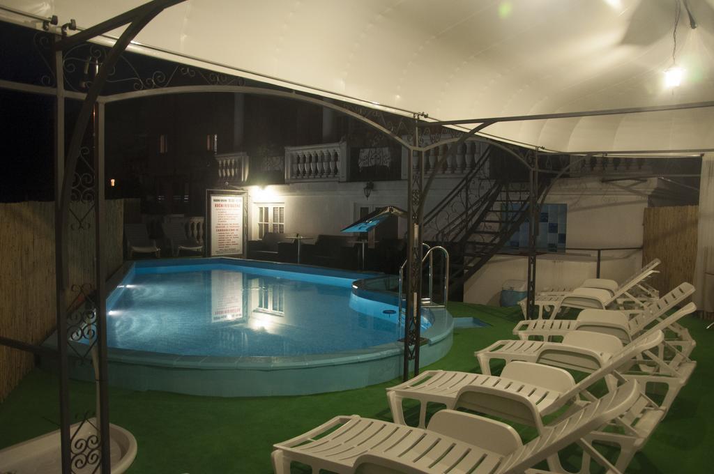 Hotel Kralj Vrnjačka Banja Buitenkant foto