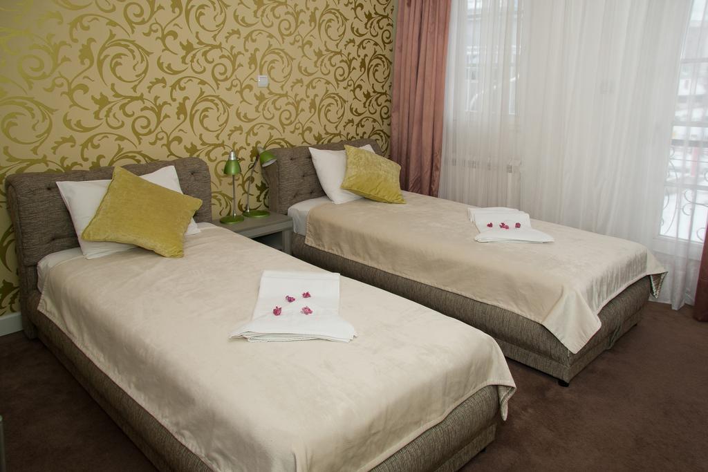 Hotel Kralj Vrnjačka Banja Kamer foto