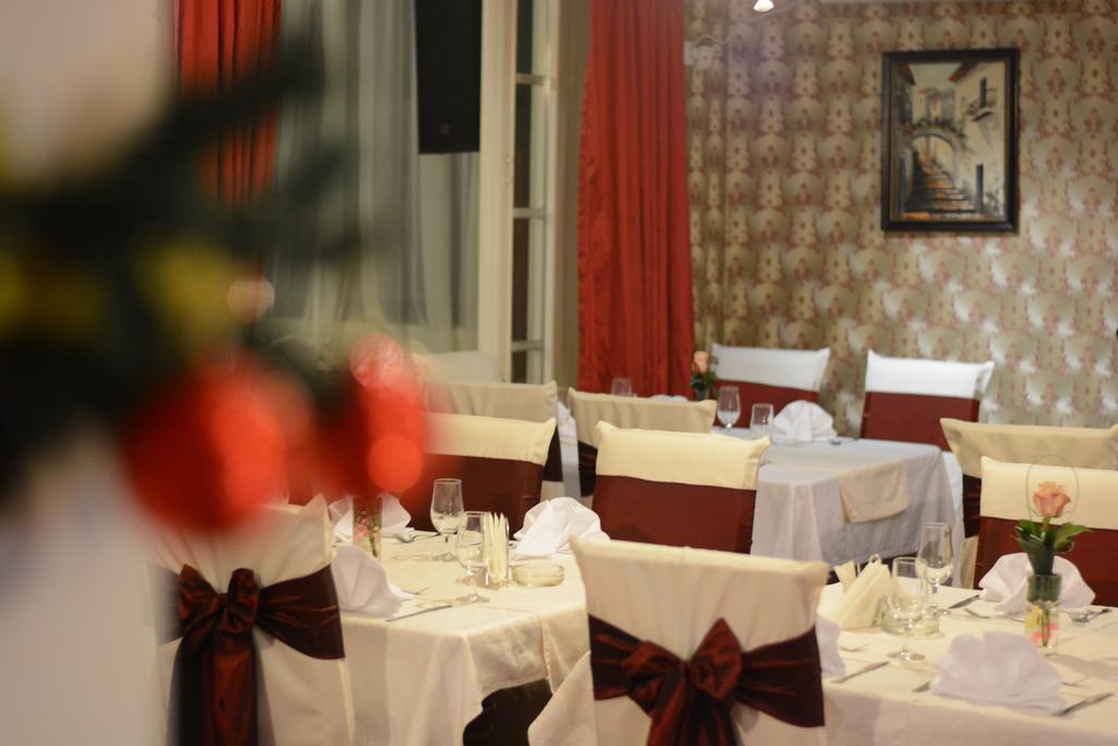 Hotel Kralj Vrnjačka Banja Buitenkant foto